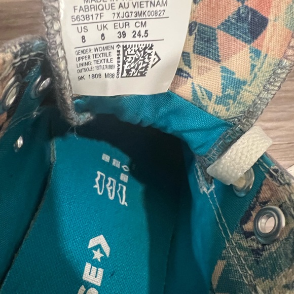 Converse All Star, Low Top, Chuck Taylor’s in Grey 8 - Picture 2 of 6